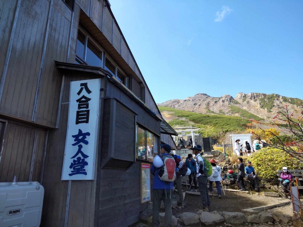 木曽「おんたけロープウェイ」に乗って、30分の御嶽山麓プチハイキングへGO